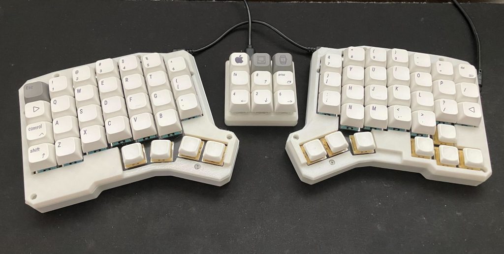 3D Printerで遊ぶ肩こりがひどいという言い訳で分割キーボードを作る(5) 3D Printerで遊ぶ